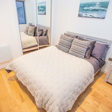 Stylish And Clean 1 Bed Apartment Maidenhead Town Center Exterior photo