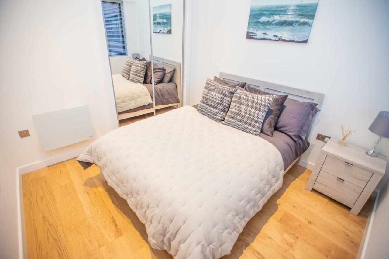 Stylish And Clean 1 Bed Apartment Maidenhead Town Center Exterior photo